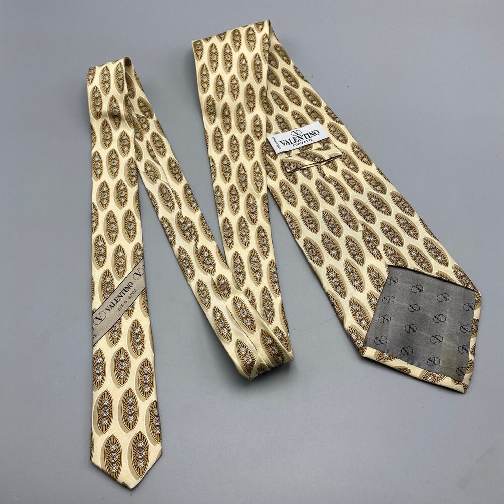 Valentino Cravatte‎ 100% Silk Made In Italy Neck Tie Beige Tan Geometric - Picture 4 of 8